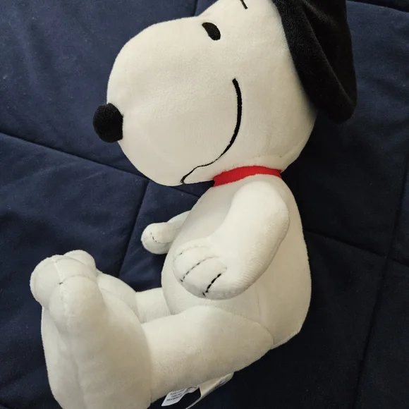 Peanuts Snoopy Plush Toy - White and Black - Picture 2 of 6